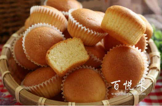 用酸奶怎么做蛋糕？酸奶小蛋糕的詳細(xì)做法，快來(lái)學(xué)